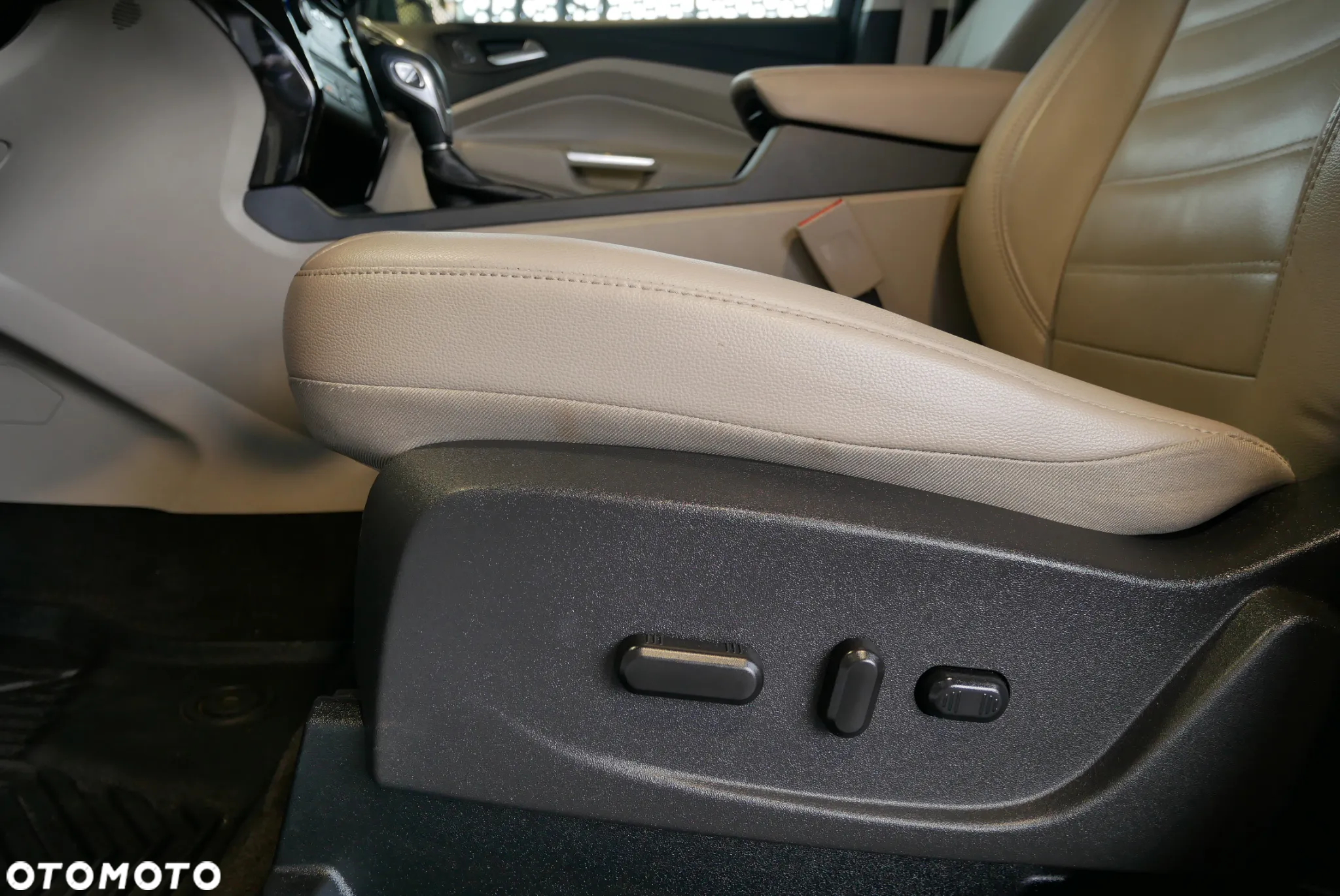 Ford Escape - 26