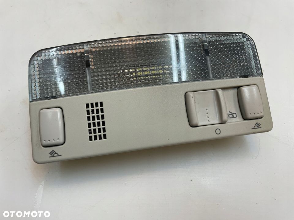 LAMPKA PODSUFITKI VW GOLF IV 3B0947105C - 1