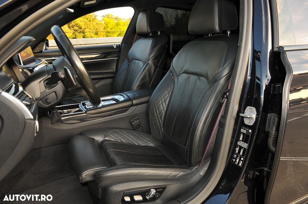 BMW 7 Series 2019 — imagine 10