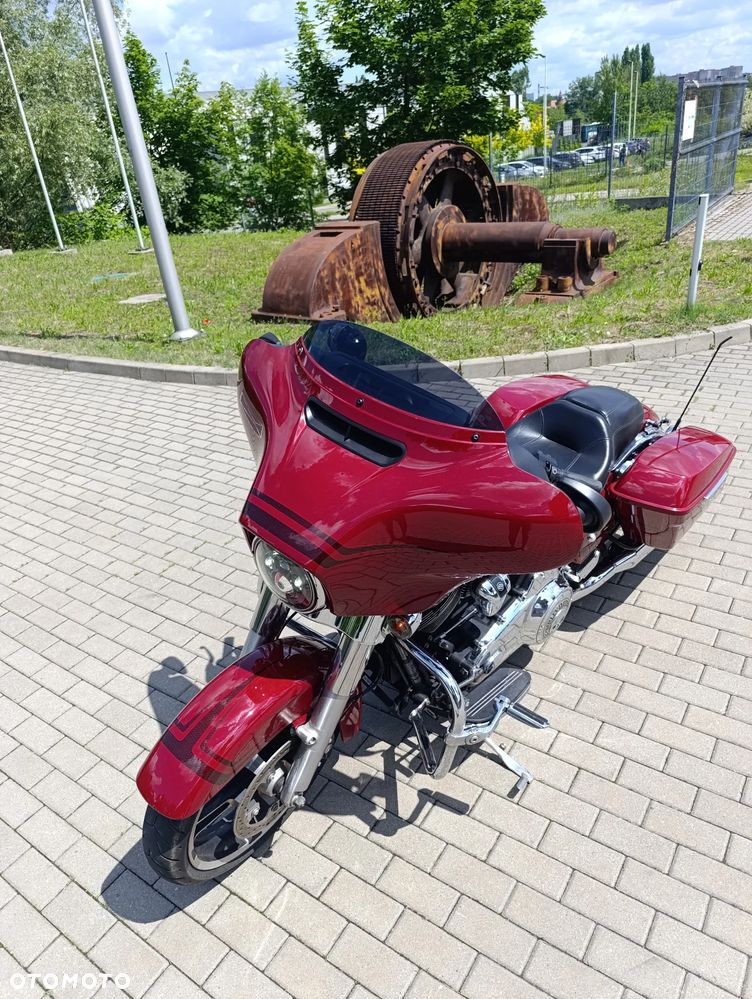 Harley-Davidson Touring Street Glide - 1