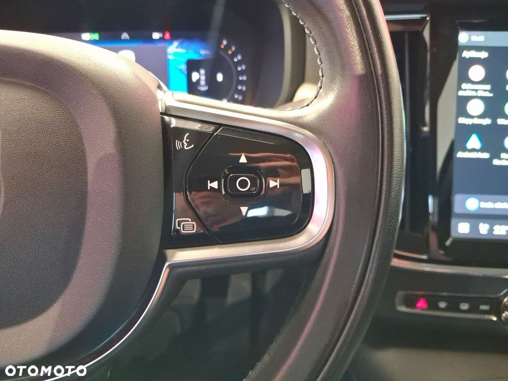 Volvo S90 - 17