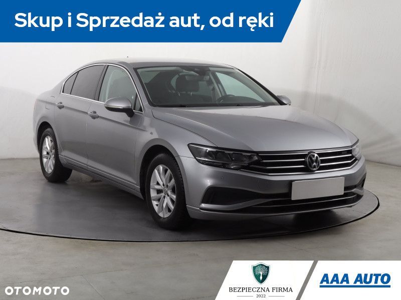 Volkswagen Passat - 3