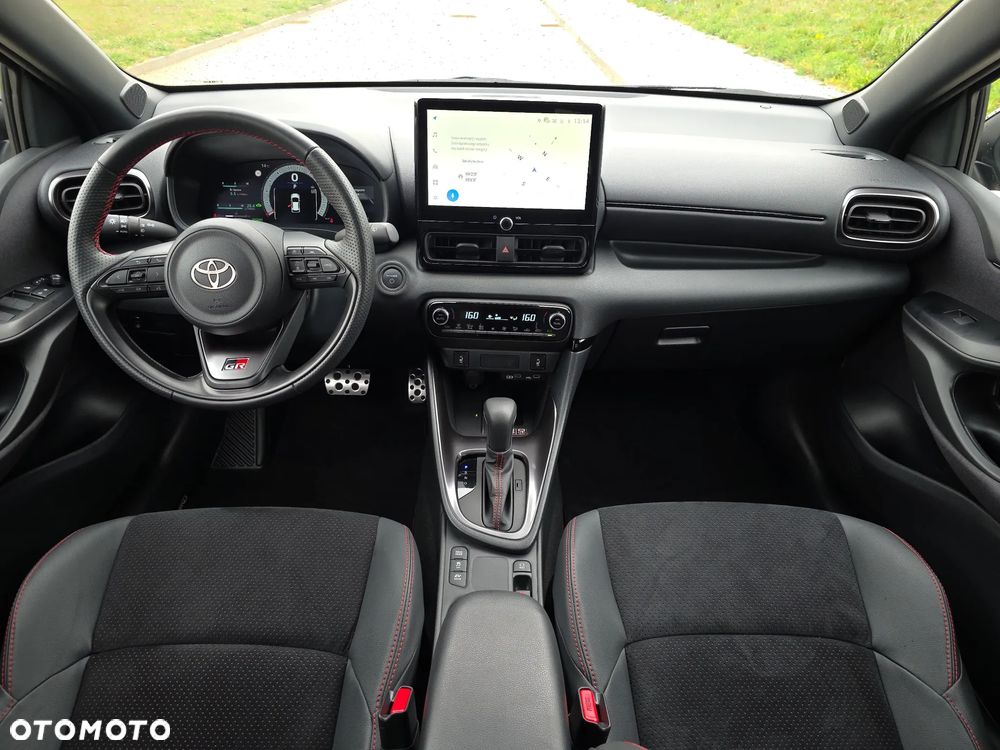 Toyota Yaris Hybrid 1.5 GR Sport - 14