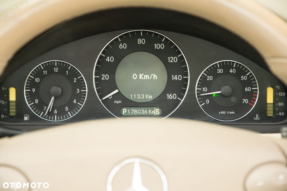 Mercedes-Benz CLK - 33
