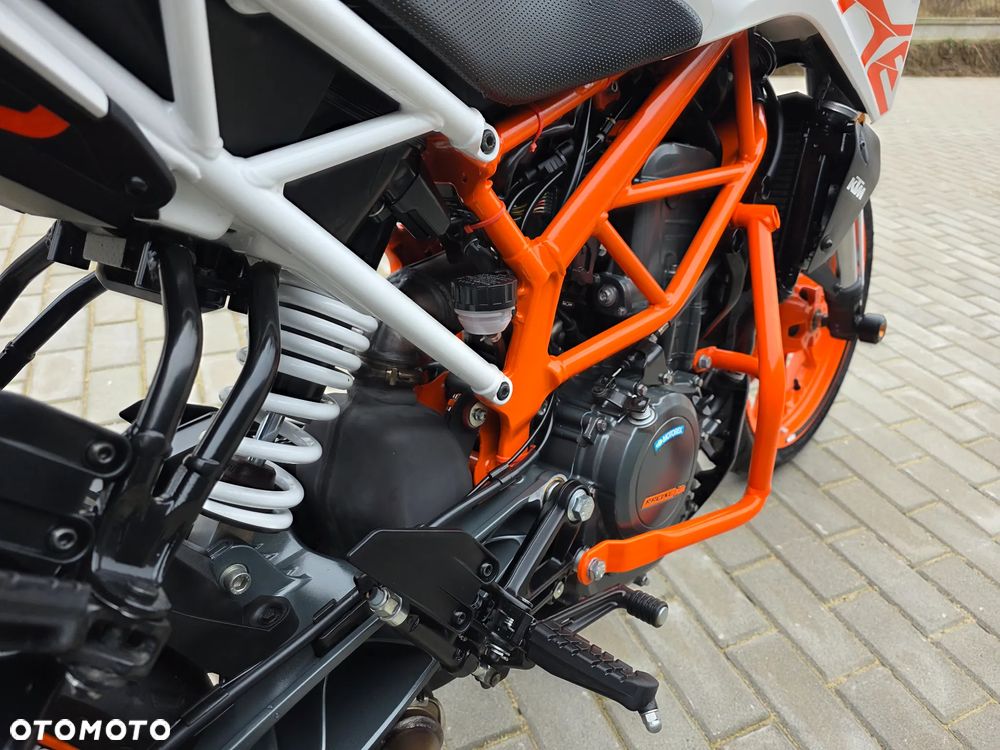 KTM Duke - 16