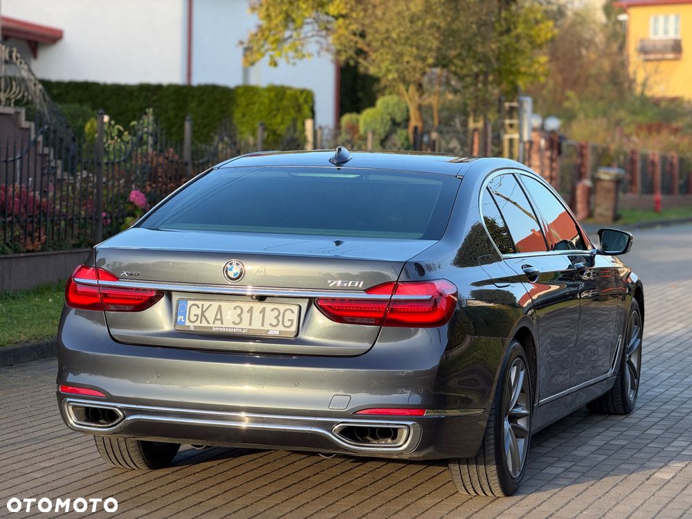 BMW Seria 7 750i xDrive - 8