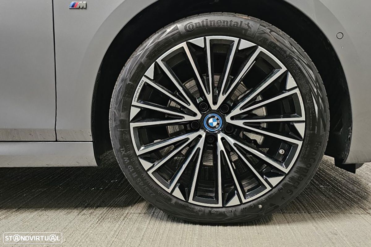 BMW 225i Active Tourer - 7