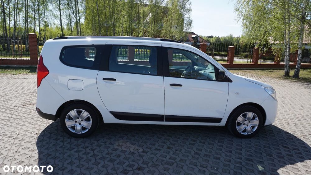 Dacia Lodgy 1.5 Blue dCi Laureate S&S EU6d - 8