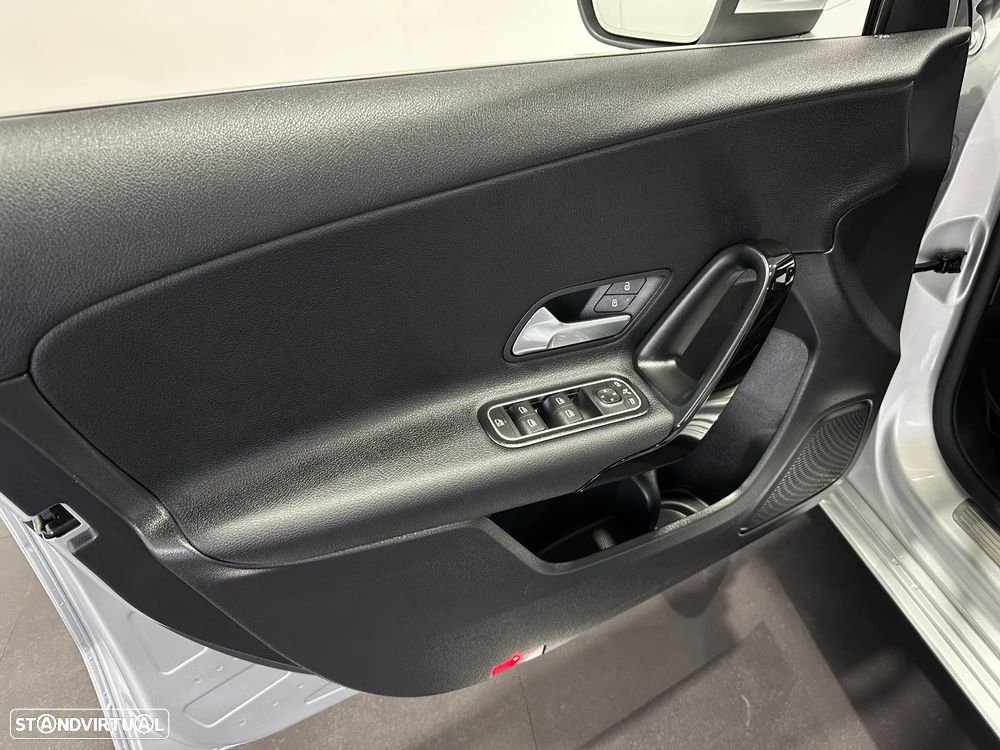 Mercedes-Benz A 180 d Progressive - 18