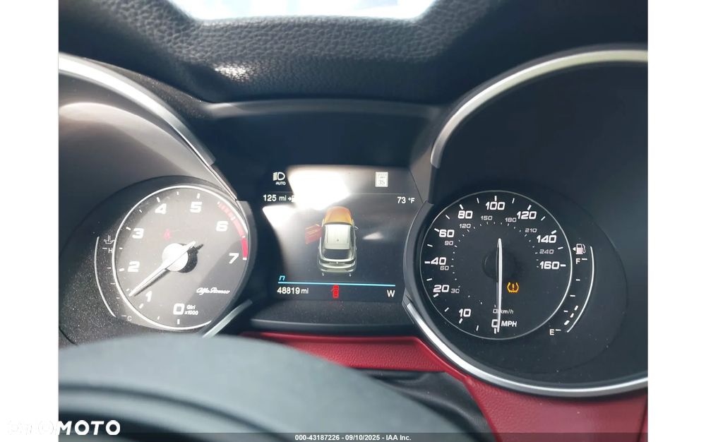 Alfa Romeo Stelvio 2.0 Turbo 16V AT8-Q4 Veloce - 9