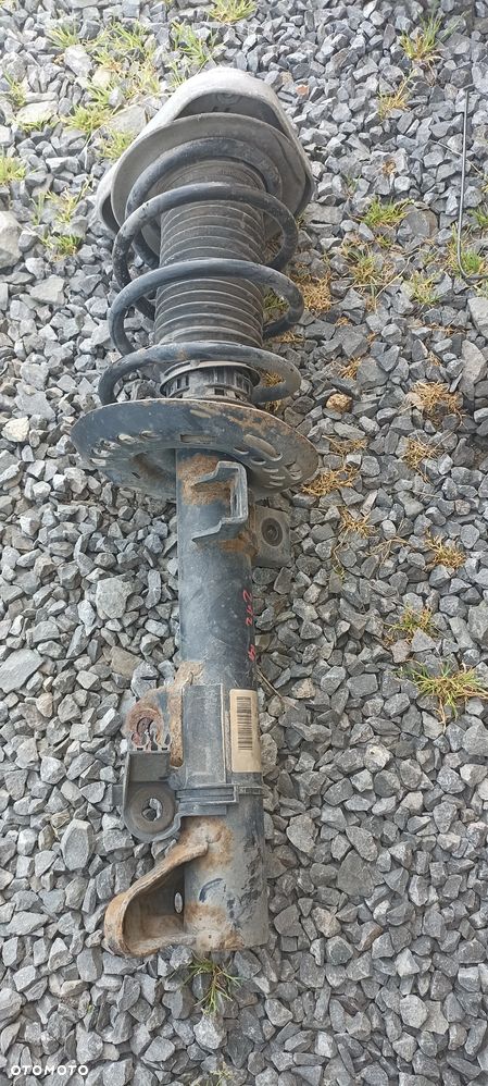 MERCEDES W212 e-klasa AMORTYZATOR PRZEDNI Avantgarde