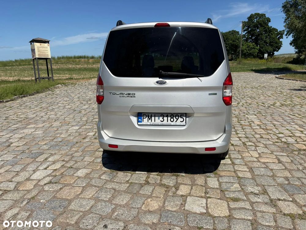 Ford Tourneo Courier 1.0 EcoBoost Trend - 6