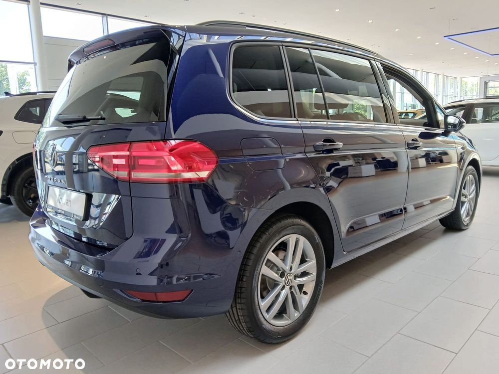 Volkswagen Touran - 5