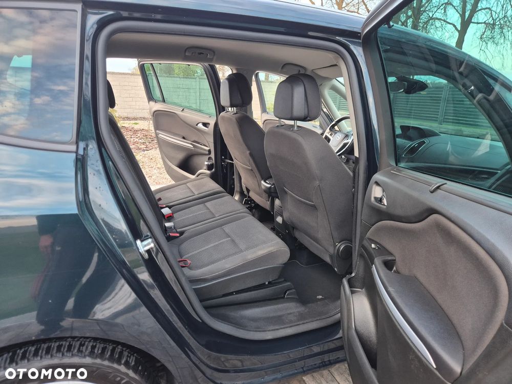 Opel Zafira Tourer 2.0 CDTI Style - 24