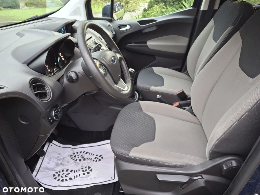 Ford Tourneo Courier 1.0 EcoBoost Ambiente - 12