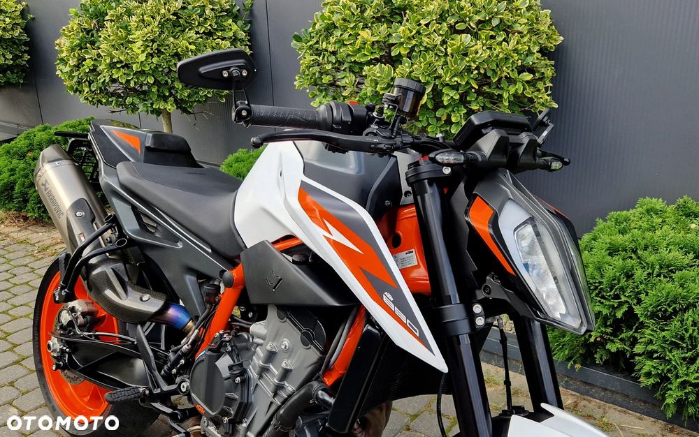 KTM DUKE 890 - 18