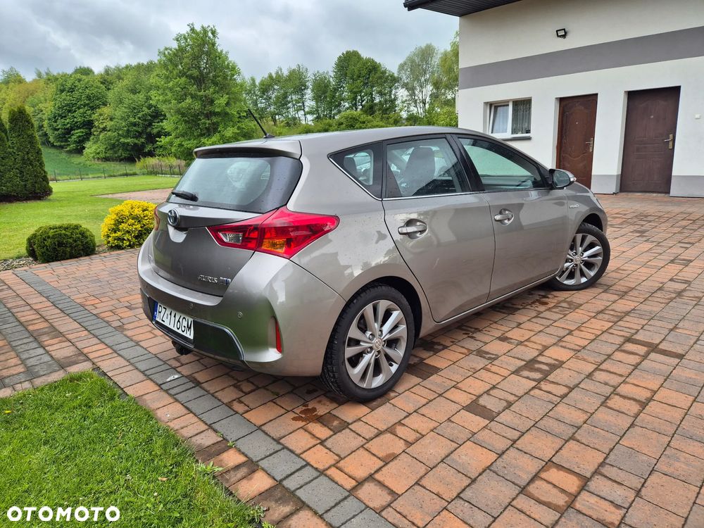 Toyota Auris 1.8 HSD Luna - 8