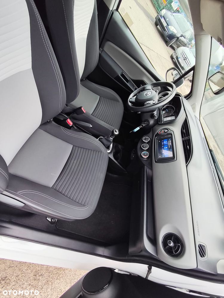 Toyota Yaris 1.5 Selection - 8