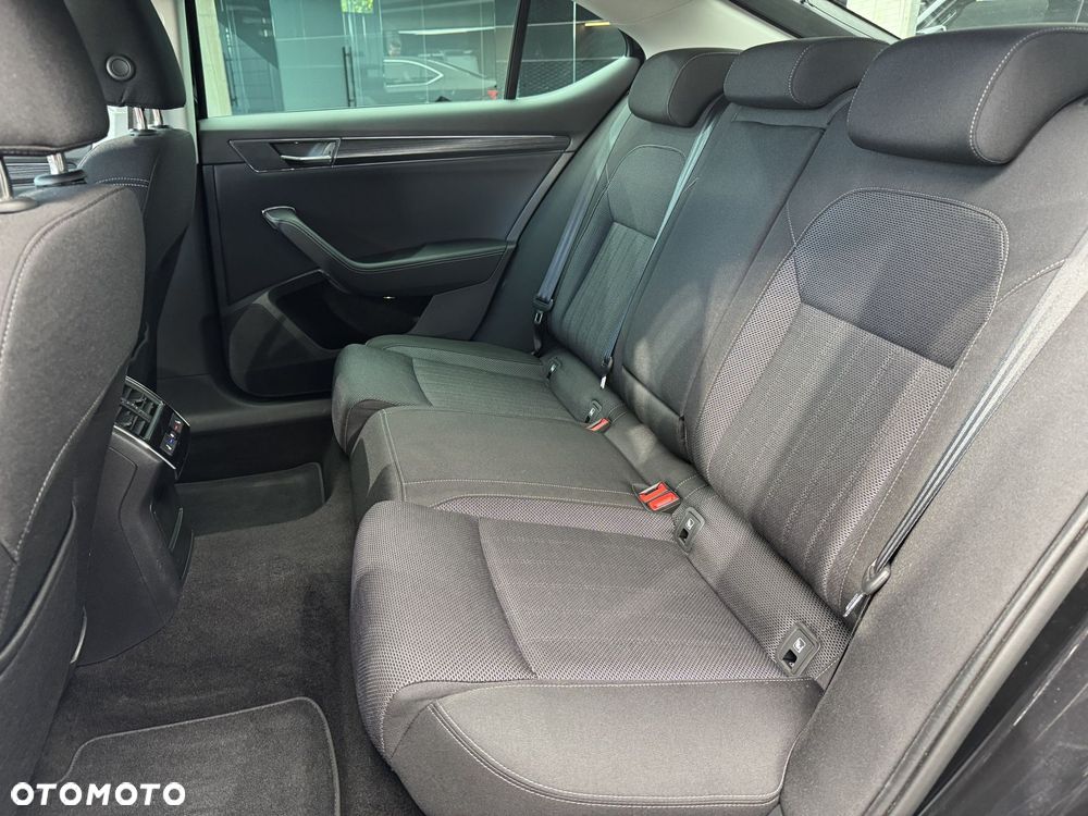 Skoda Superb 2.0 TDI SCR Style DSG - 15