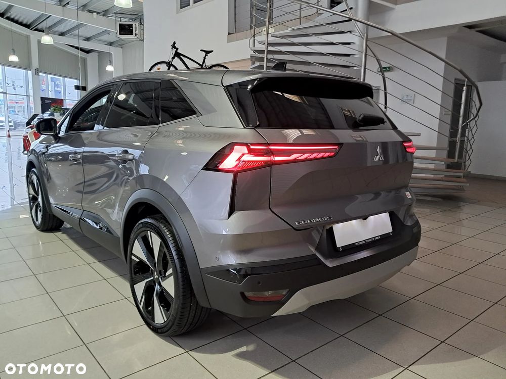 Mitsubishi Grandis 1.3T mHEV Intense Style Cold DCT - 4
