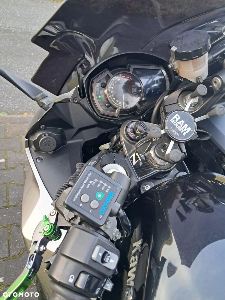 Kawasaki Ninja 1000 SX - 9