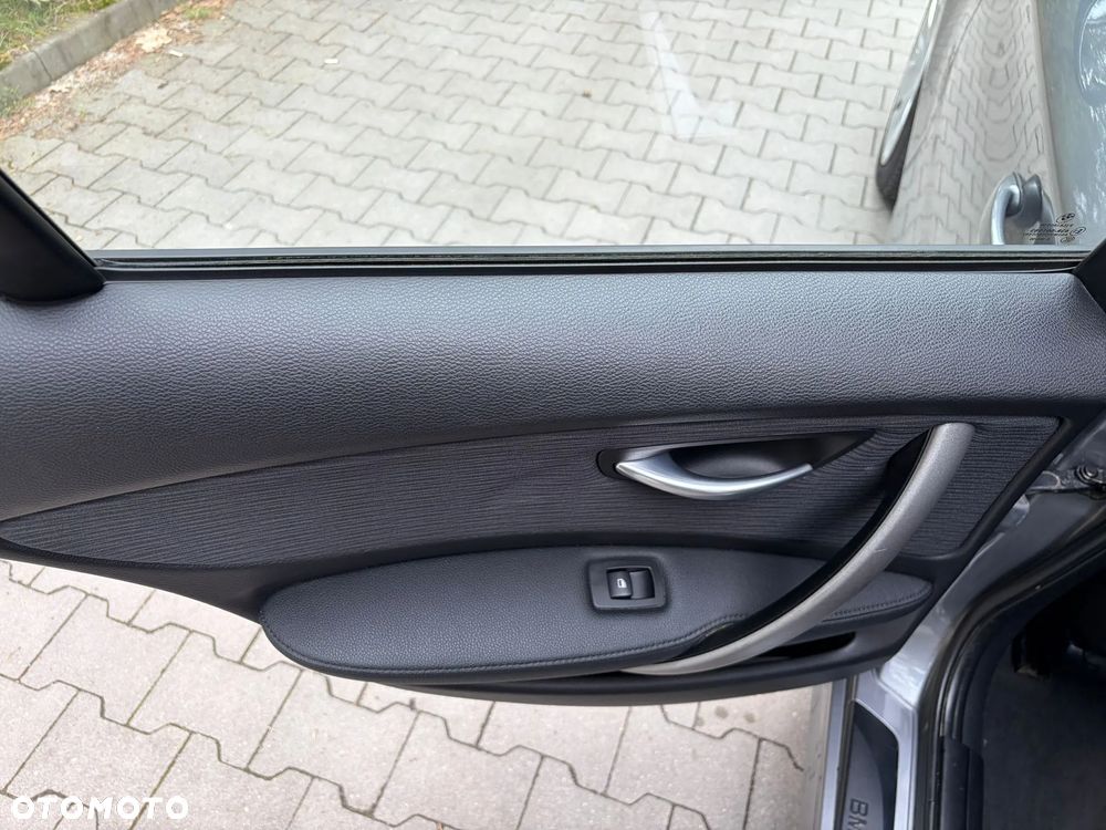 BMW Seria 1 116i - 21