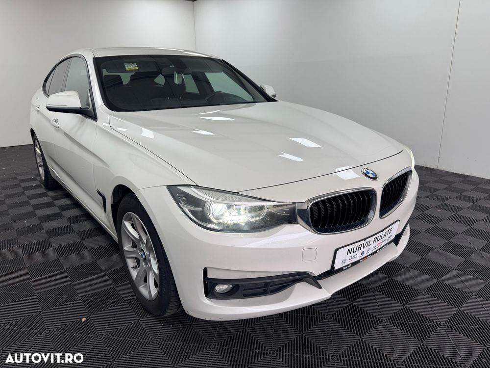 BMW Seria 3 318d Aut. Luxury Line - 3