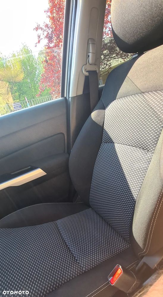 Suzuki Vitara 1.6 Premium 4WD - 10