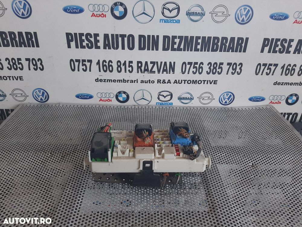 Panou Sigurante BSI BCM Modul Confort Ford Focus 2 An 2004-2005-2006-2007-2008-2009-2010-2011 Dezmembrez Ford Focus 2 Facelift 1.6 Tdci Euro 5 Motor GPDA An 2008-2011 Volan Stanga - 1