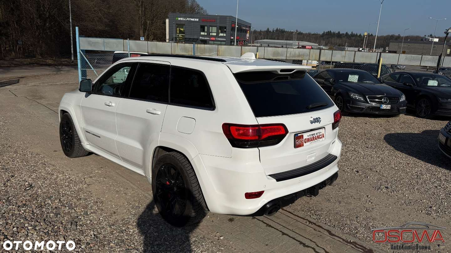 Jeep Grand Cherokee - 18
