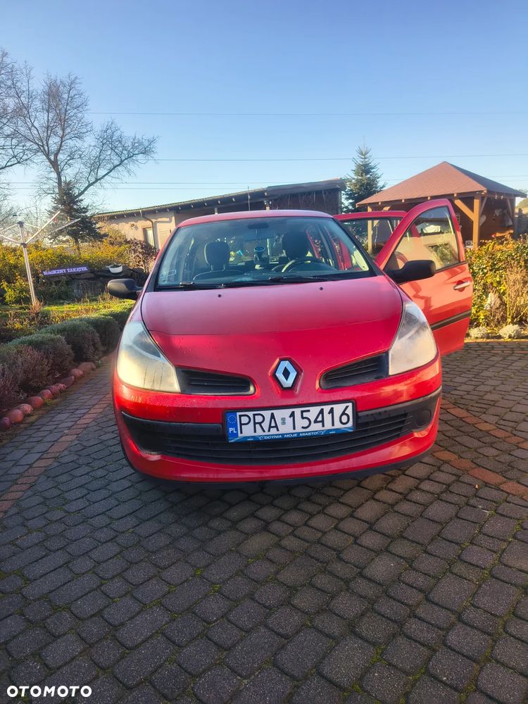 Renault Clio - 2