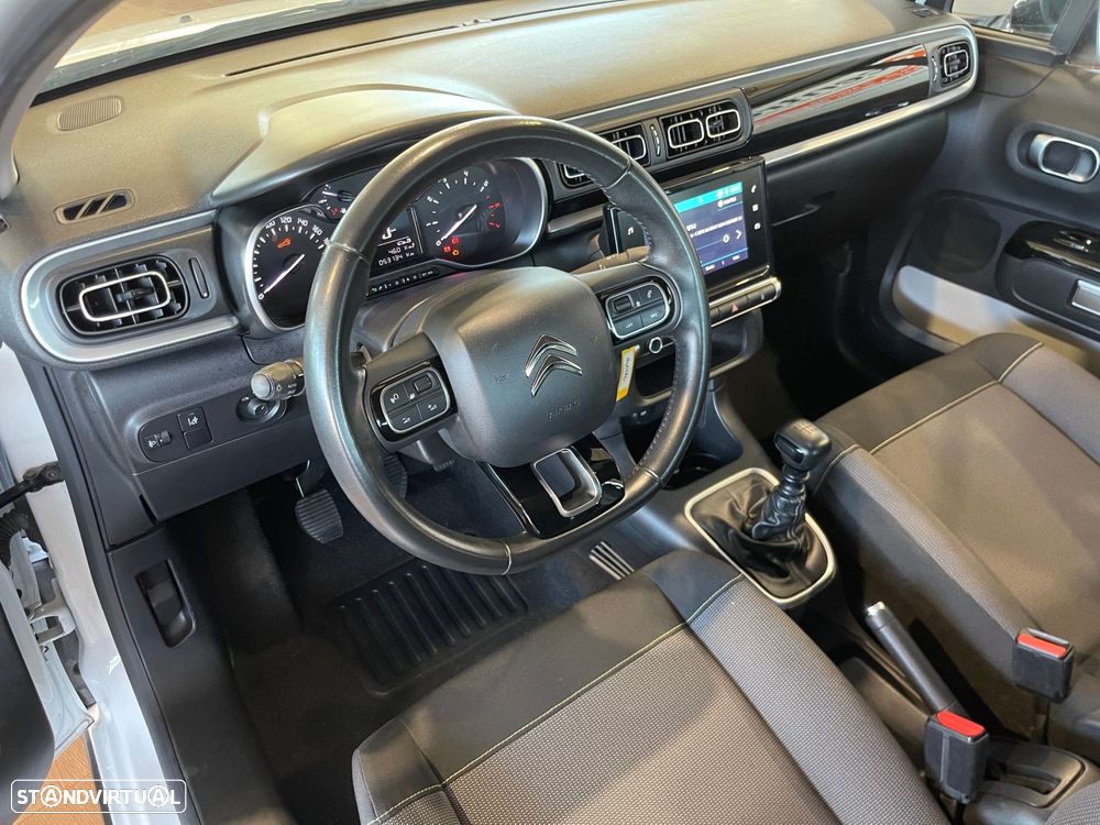 Citroën C3 1.2 PureTech Shine - 9