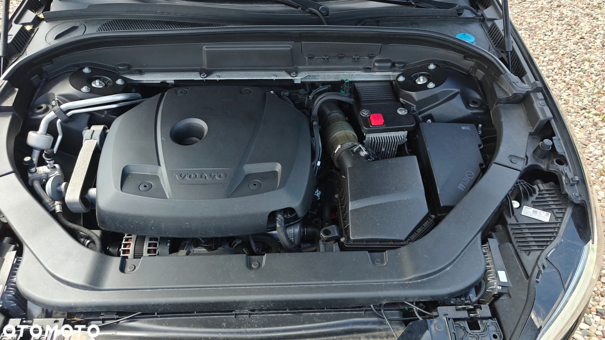 Volvo XC 60 T6 AWD Geartronic RDesign - 40