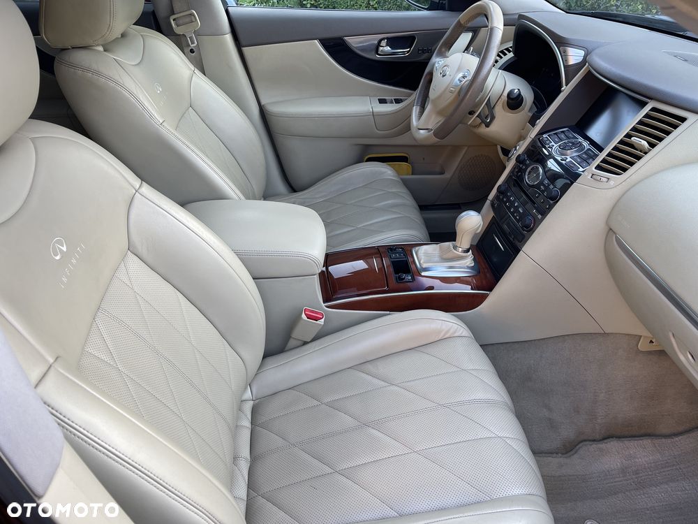 Infiniti FX FX35 - 13