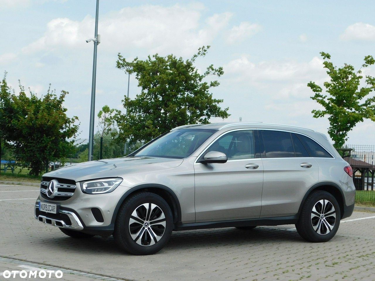 Mercedes-Benz GLC 200 d Business Edition - 1