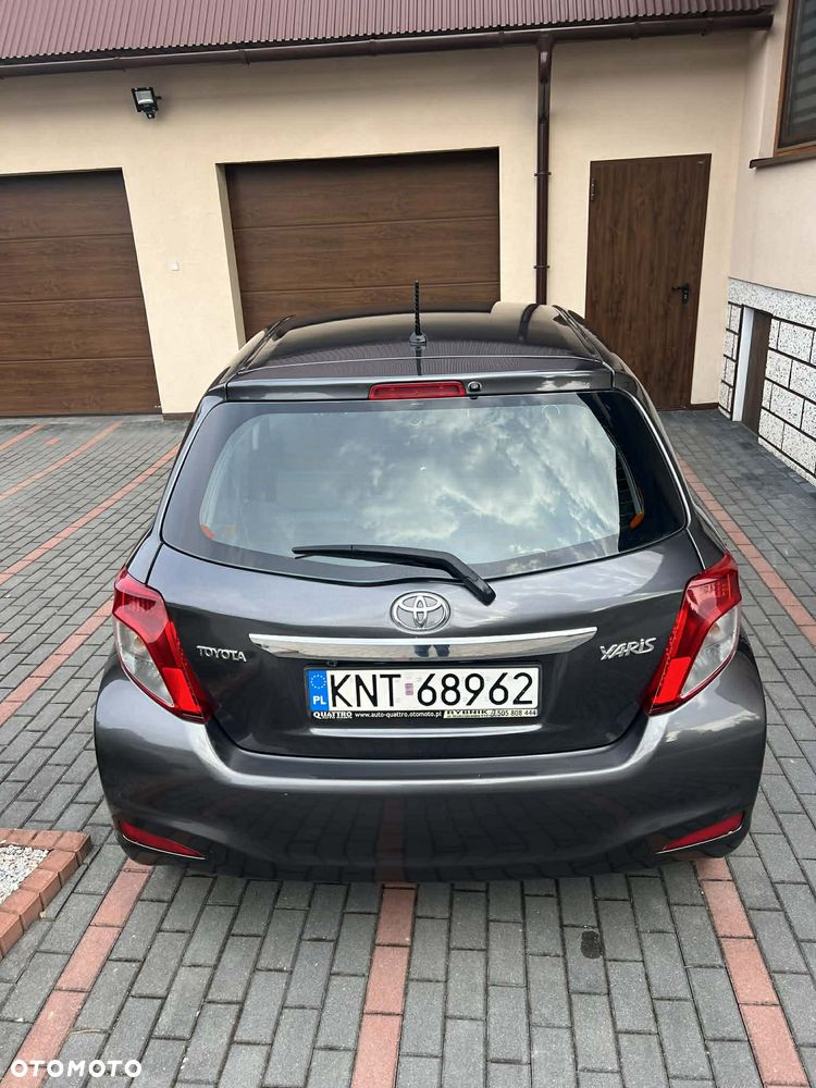 Toyota Yaris 1.33 Active - 9