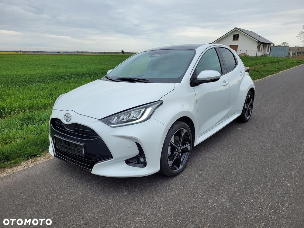 Toyota Yaris 130 1.5 VVT-i Premiere Edition - 1