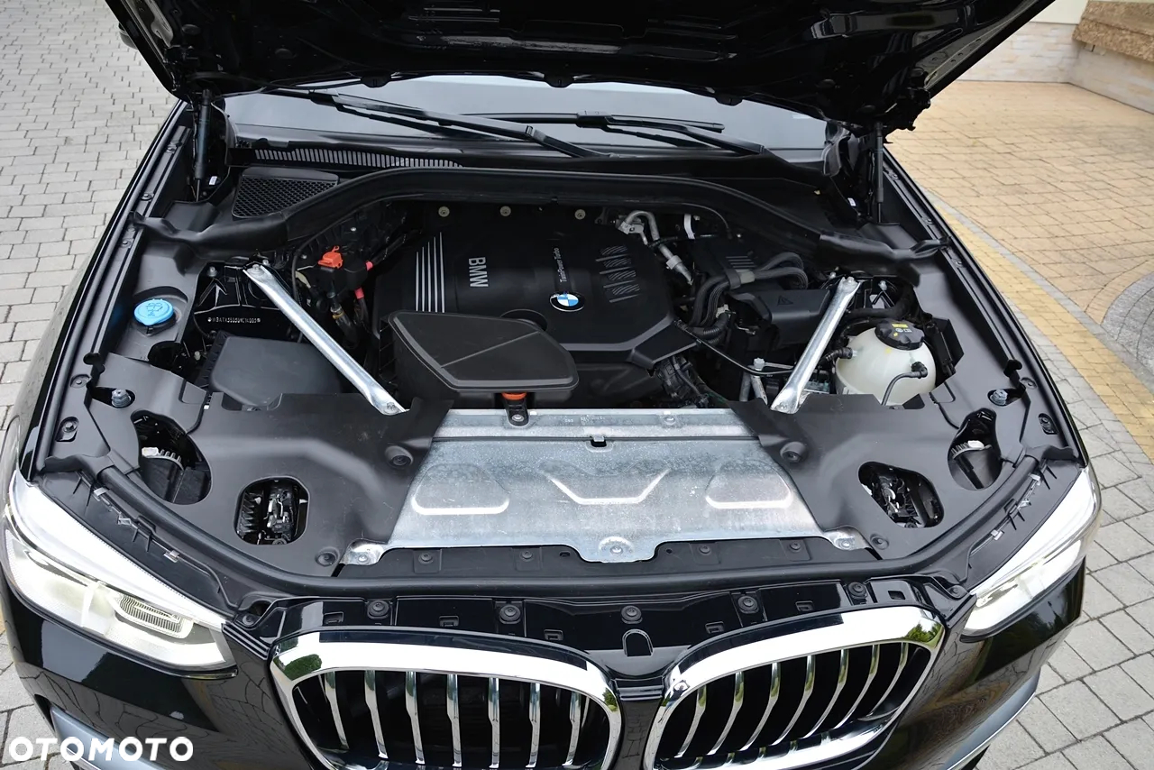 BMW X3 xDrive20d Luxury Line - 33
