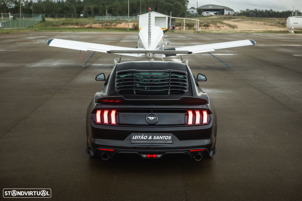 Ford Mustang 2.3 Eco Boost - 37