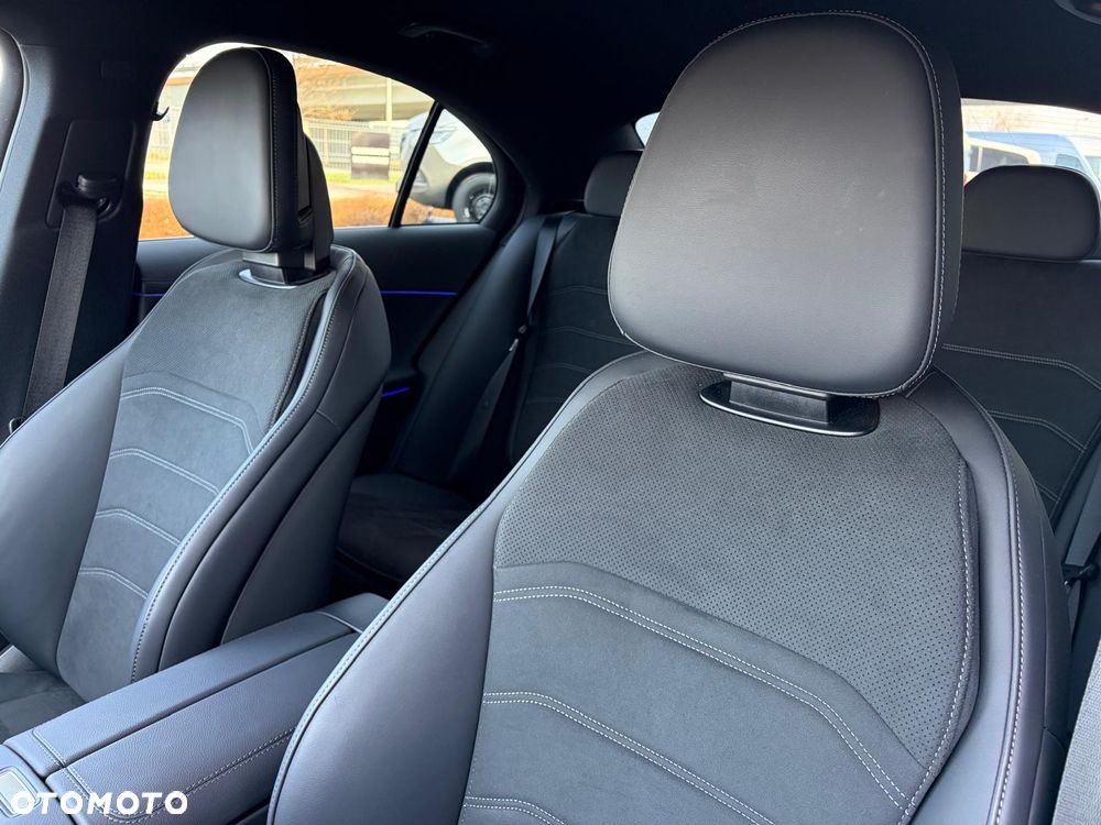 Mercedes-Benz Klasa E 220 d mHEV 4-Matic AMG 9G-Tronic - 15
