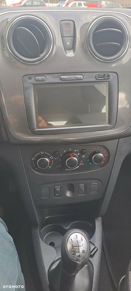 Dacia Sandero 0.9 TCe Laureate - 12