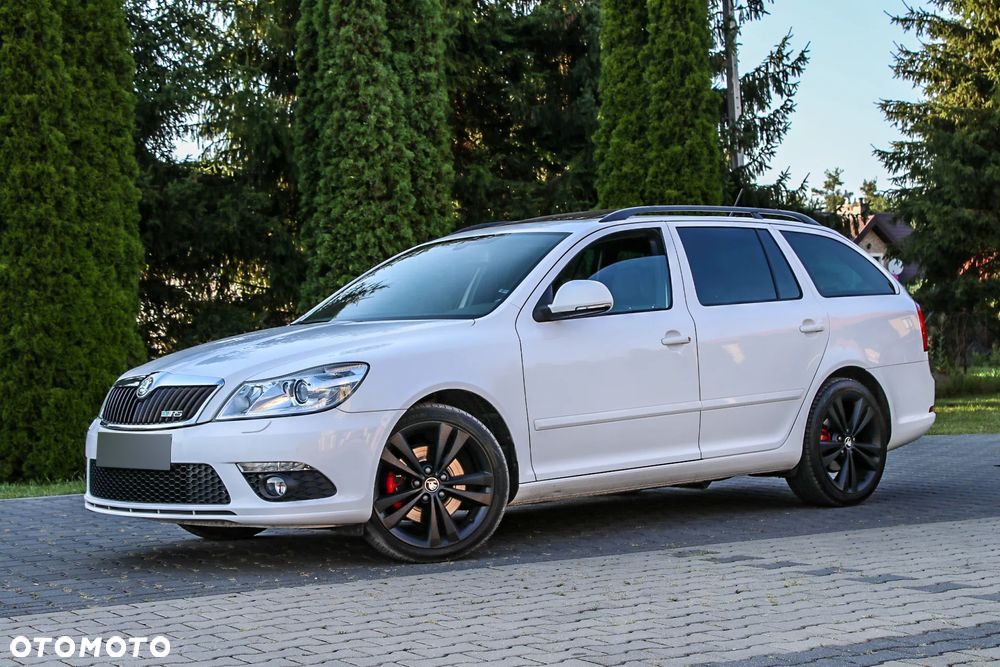 Skoda Octavia Combi 2.0 TDI CR DPF RS - 12