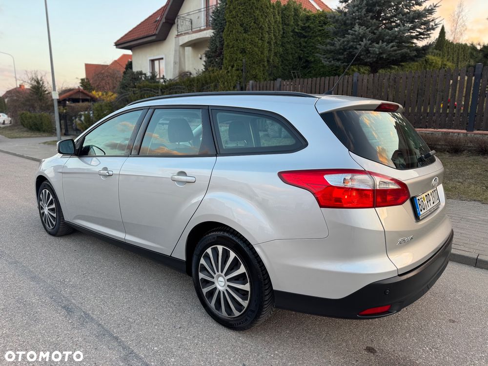 Ford Focus 1.6 FF Ambiente - 4
