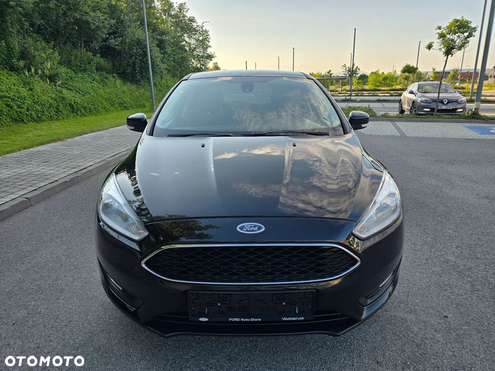 Ford Focus 1.0 EcoBoost Titanium - 25