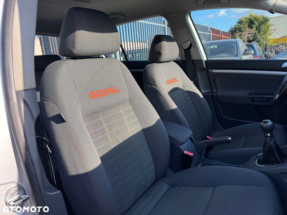 Volkswagen Golf 1.6 Goal - 24