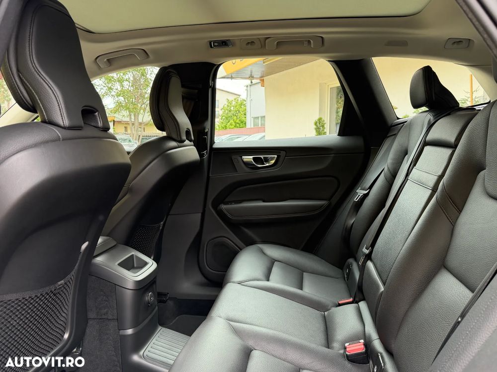 Volvo XC 60 T8 AWD Recharge Geartronic Inscription Expression - 7