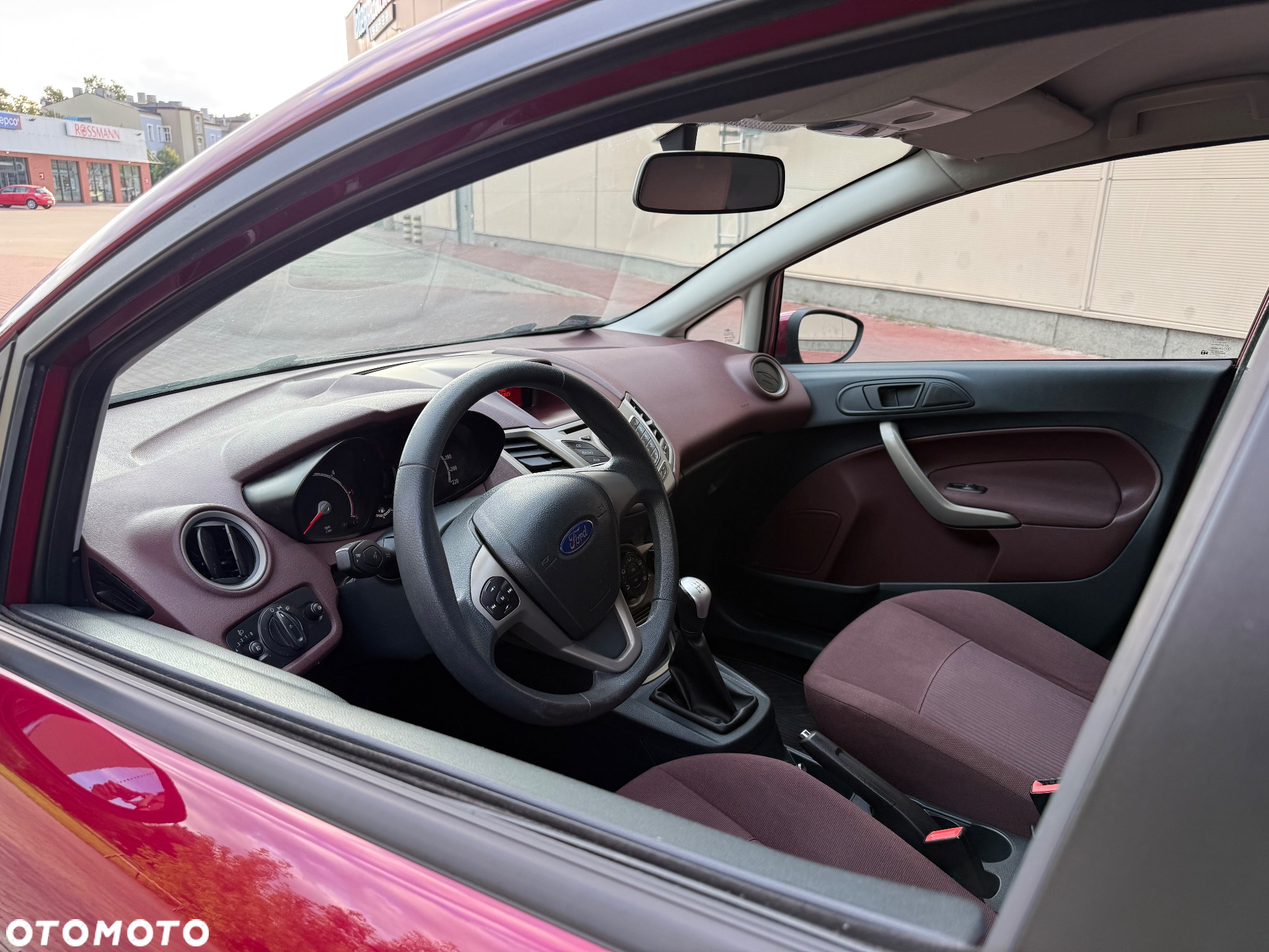 Ford Fiesta - 10