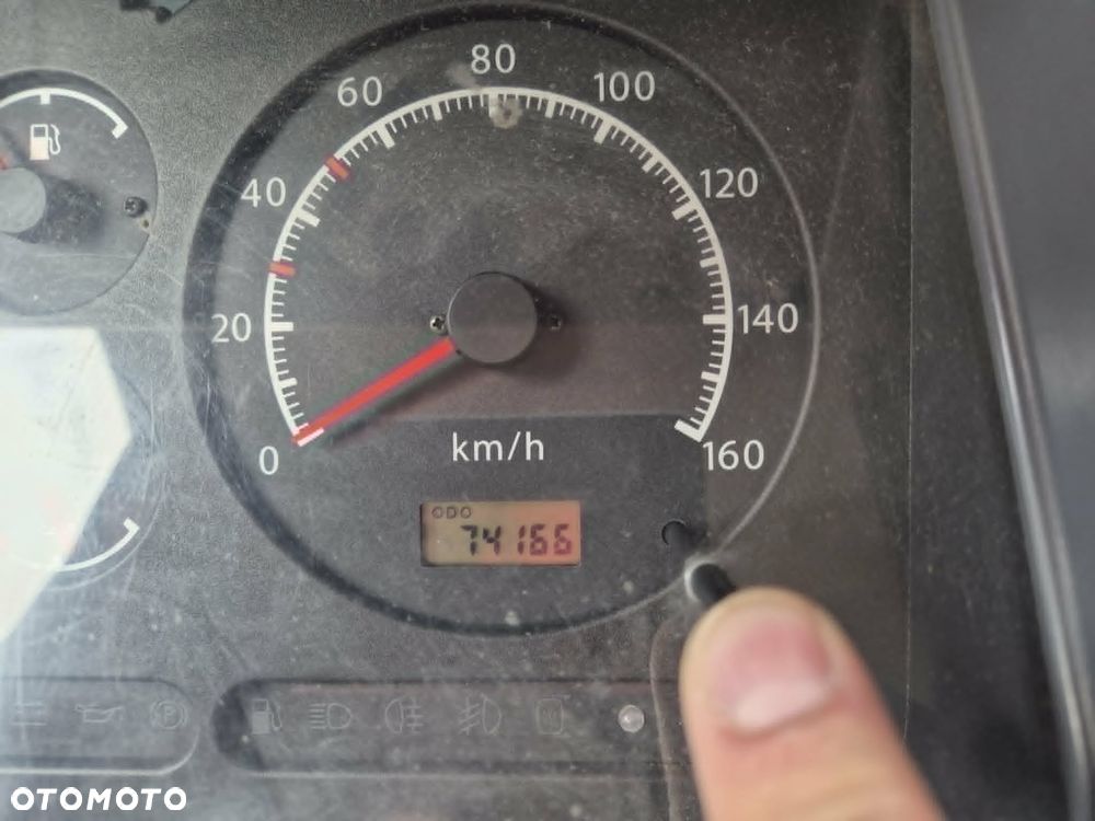 Nissan CABSTAR 3.5 T - 4