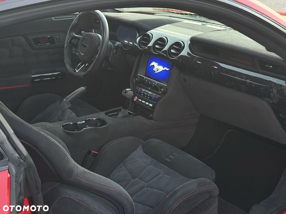 Ford Mustang 5.0 V8 GT - 23