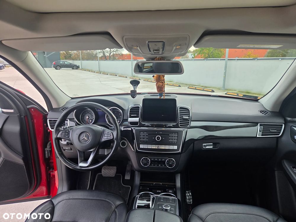 Mercedes-Benz GLE - 20